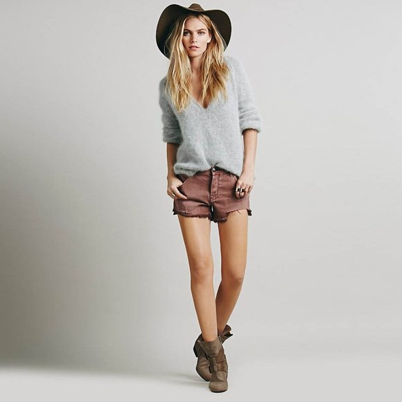 Free People cut-off denim shorts - size 27 - Picture 6 of 7